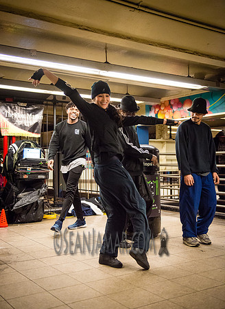 Float Masters - Union Square Subway Station - NYC - 2017