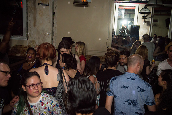 Oscillate Wildly - Jeromes - NYC - 2016