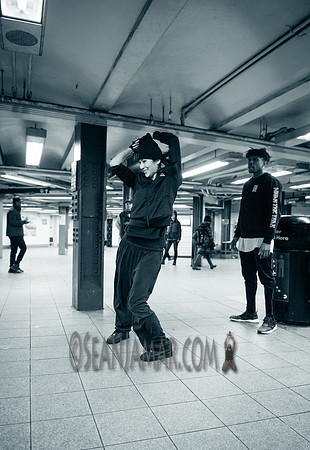 Float Masters - Union Square Subway Station - NYC - 2017