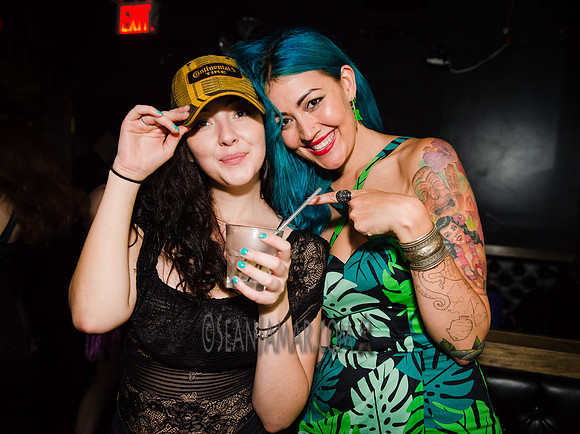 Oscillate Wildly - Jeromes - NYC - 2016