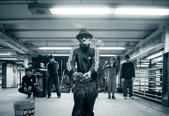 Float Masters - Union Square Subway Station - NYC - 2017