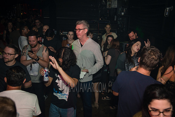 Oscillate Wildly - St Vitus Bar - BK USA - 2017
