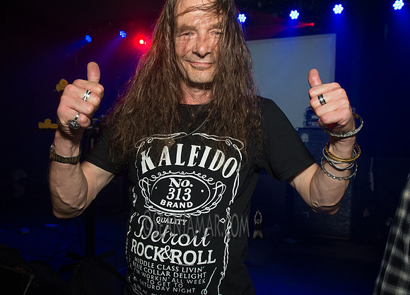 Oscillate Wildly - St Vitus Bar - BK USA - 2017