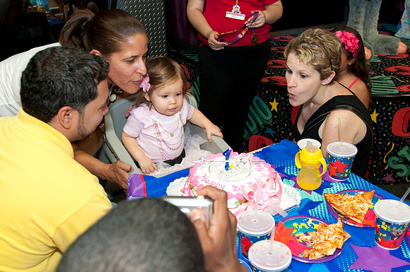 Nayla 1st BDay @Chuck E. Cheese