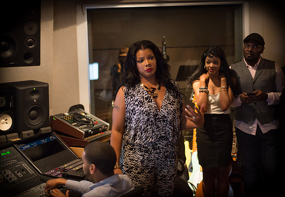 Syleena Johnson - Chapter 6 Couples Therapy Exclusive Listening Session - Pulse Music Studio - NYC - 2014