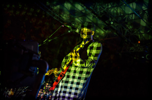 Twin Shadow