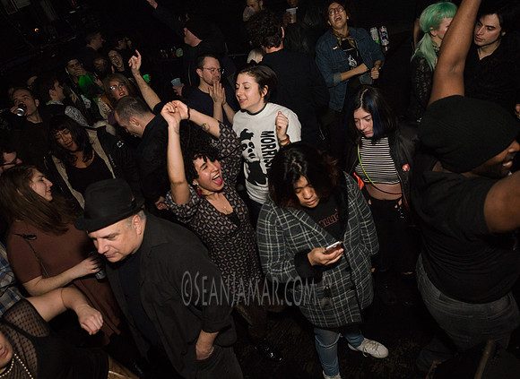 2018-02-04 Oscillate Wildly - St Vitus - BK USA-144