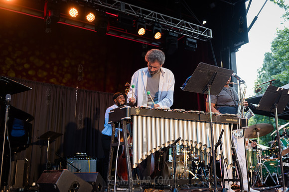 SuperBlue: Kurt. Elling + Charlie Hunter f/ Huntertones - CPF Su