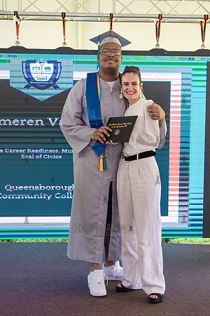 Humanitieis IV Graduation - Queens Botanical Garden - NYC - 2022