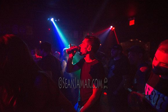 Oscillate Wildly - St Vitus Bar - BK USA - 2017