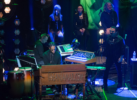 ManDoki Soulmates - Wings of Freedom Concert - Beacon Theater - NYC - 2018