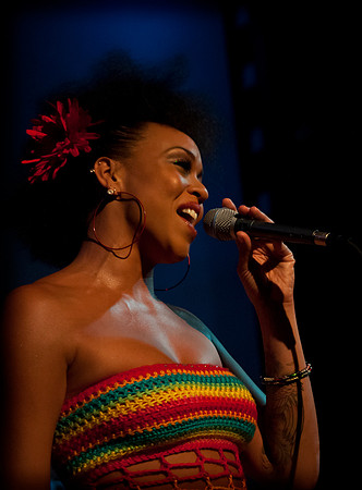 Maya Azucena