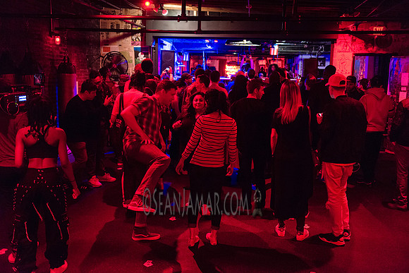 Airbnb + BandsInTown Present Wale - Overthrow Boxings - BK USA - 2018