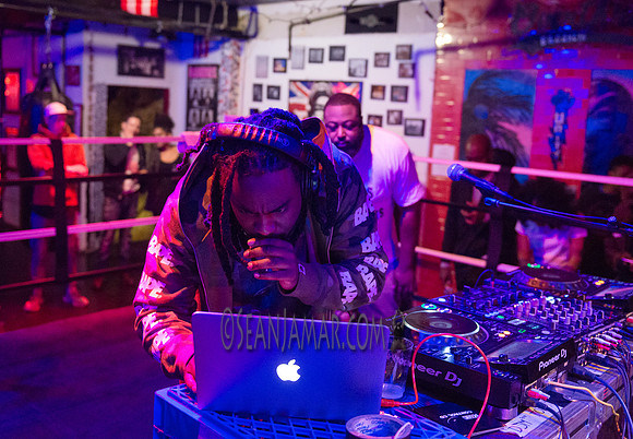 Airbnb + BandsInTown Present Wale - Overthrow Boxings - BK USA - 2018