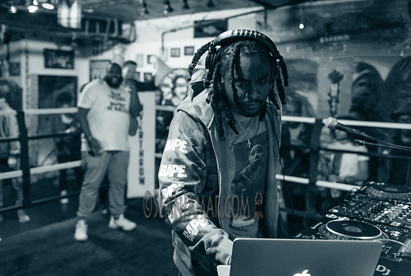 Airbnb + BandsInTown Present Wale - Overthrow Boxings - BK USA - 2018