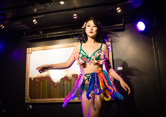 Agent Wednesday - A Tropical Tease - Le Poisson Rouge - NYC - 2017