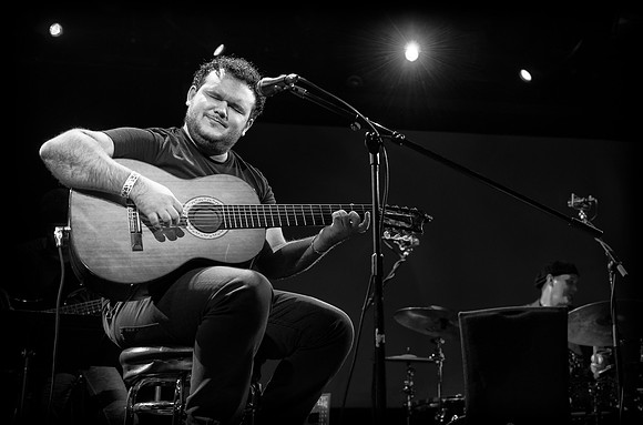Gabriel Santiago - Brazilian Explorative Music