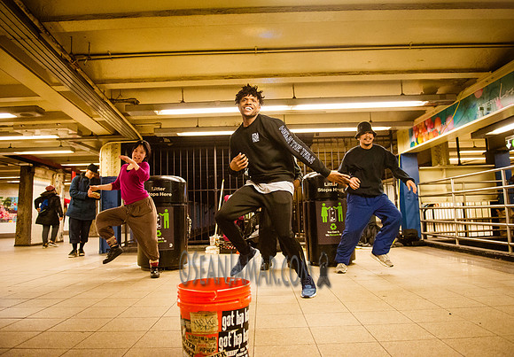 Float Masters - Union Square Subway Station - NYC - 2017