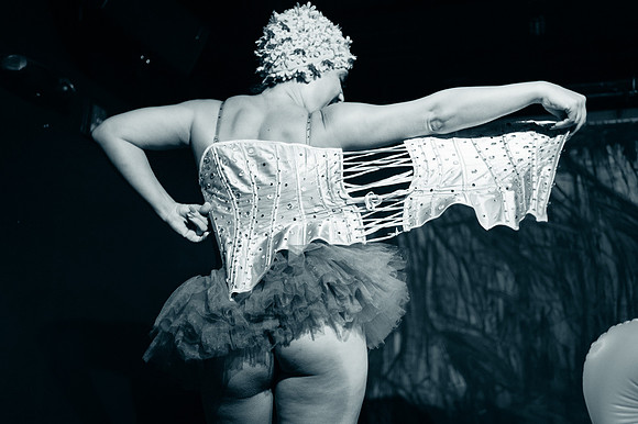 Margo mayhem - NY Pin Up Club Presents A Scintillating Summer Tease - Le Poisson Rouge - NYC - 2018