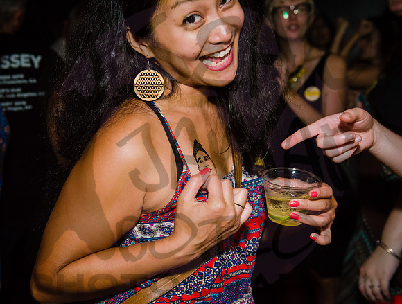 Oscilate Wildly - Jeromes - NYC - 2016