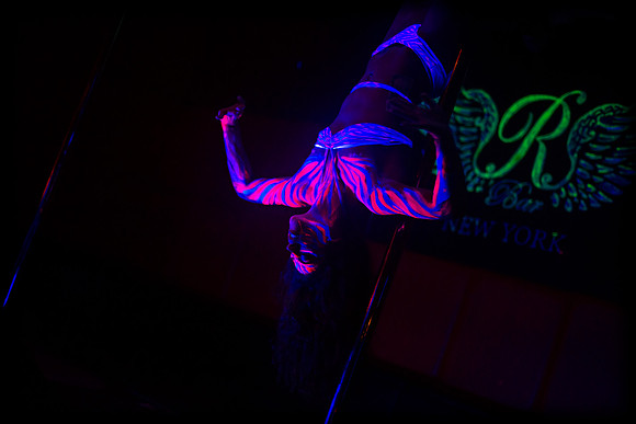 Amand Topchick - Glow Burlesque - RBar - NYC - 2013