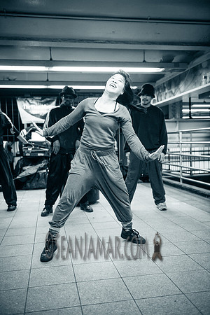 Float Masters - Union Square Subway Station - NYC - 2017