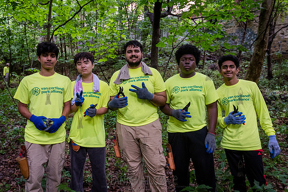 NYC Green Fund - Van Cortlandt Park Alliance Intern Training - V