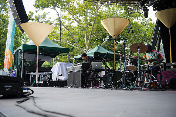 Taylor McFerrin - Rumsy Playfield - NYC - 2015
