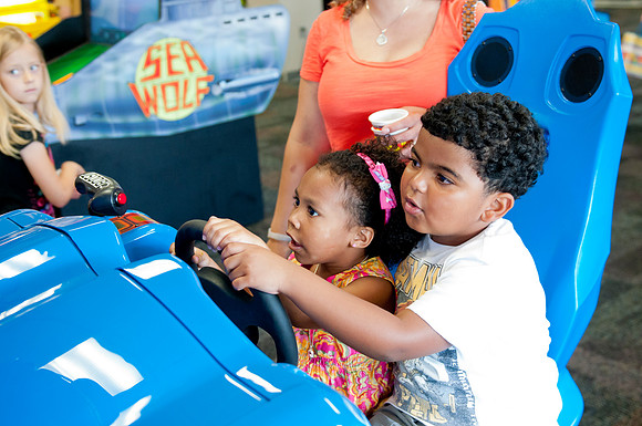 Nayla 1st BDay @Chuck E. Cheese