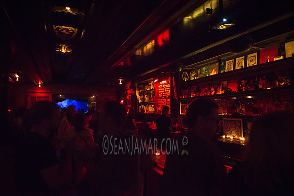 Oscillate Wildly - St Vitus Bar - BK USA - 2017
