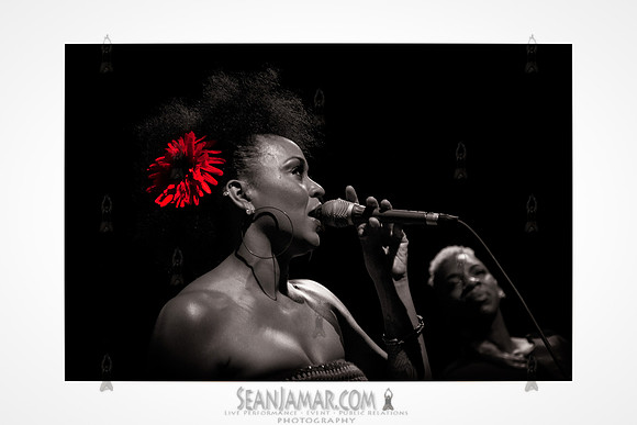 Maya Azucena