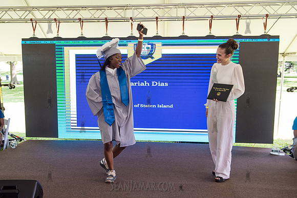Humanitieis IV Graduation - Queens Botanical Garden - NYC - 2022
