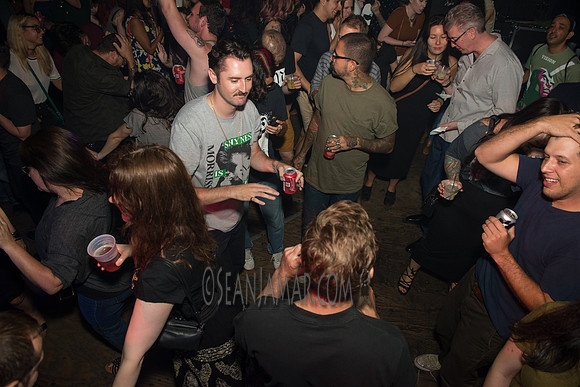 Oscillate Wildly - St Vitus Bar - BK USA - 2017