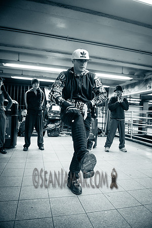 Float Masters - Union Square Subway Station - NYC - 2017