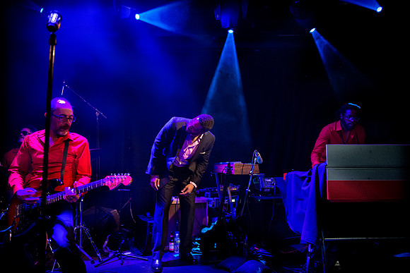 Adrian Younge presents The Delfonics LP