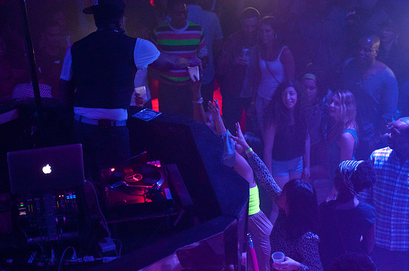 Q-Tip Offline - Irving Plaza