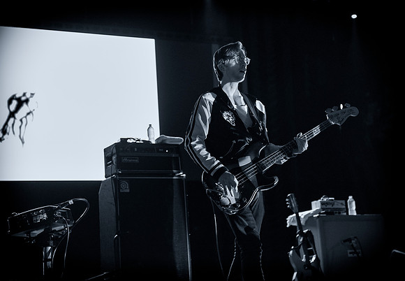 Twin Shadow
