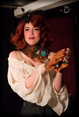 Hazel Honeysuckle - NY Pinup Club - December Burlesque