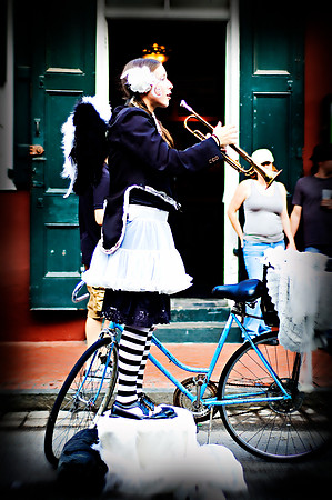 RUE BOURBON STREET PERFORMERS