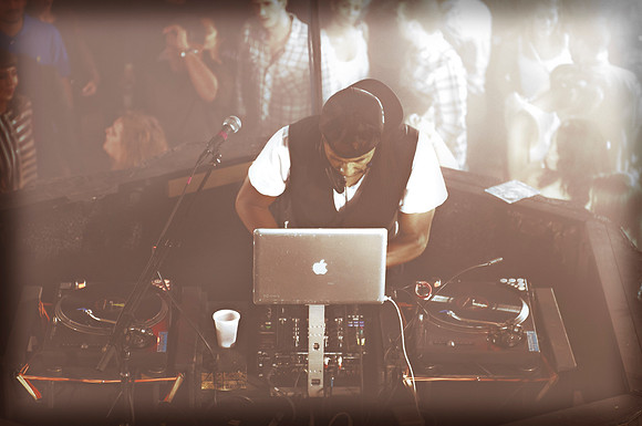 Q-Tip Offline - Irving Plaza