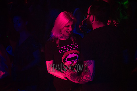 Oscillate Wildly - St Vitus Bar - BK USA - 2017