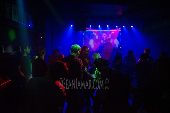 Oscillate Wildly - St Vitus Bar - BK USA - 2017