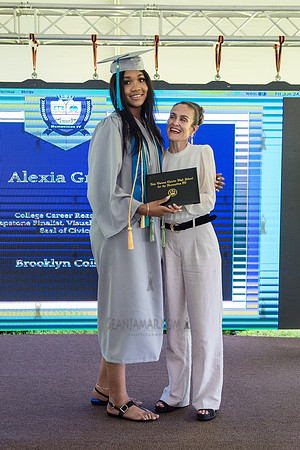 Humanitieis IV Graduation - Queens Botanical Garden - NYC - 2022