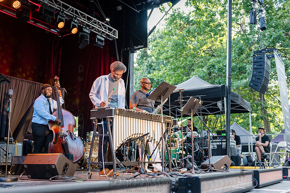 SuperBlue: Kurt. Elling + Charlie Hunter f/ Huntertones - CPF Su