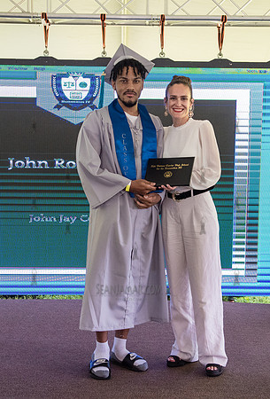 Humanitieis IV Graduation - Queens Botanical Garden - NYC - 2022