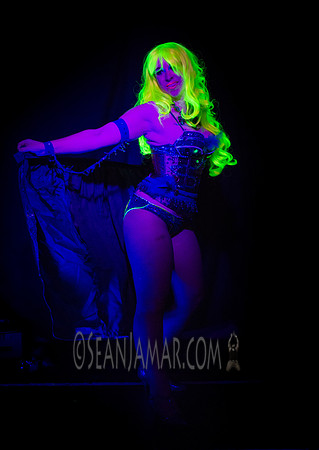 Cherry Valentine - Glow Burlesque - Hells Kitchen Lounge - Newark NJ - 2017