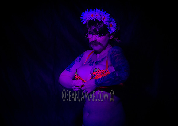 Minnie d'Moocha - Glow Burlesque - Hells Kitchen Lounge - Newark NJ - March 2017