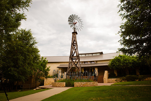 Khyaati and Joshua Mosaalu - Doss Heritage and Culture Center - Weatherford TX - 2017