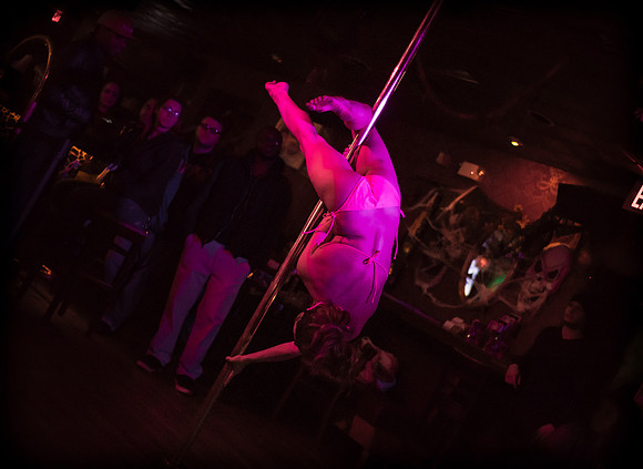 Agent Topchick - Glow Burlesque - Hells Kitchen Lounge - Newark NJ - 2015