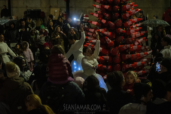 DID Christmas Tree Lighting - Dumbo Archway - NYC - 2024